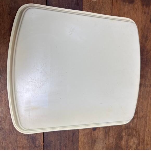 Ullman Co. Vintage Plastic Cookie Tray Platter Plate Christmas Tree & Presents - Picture 4 of 13